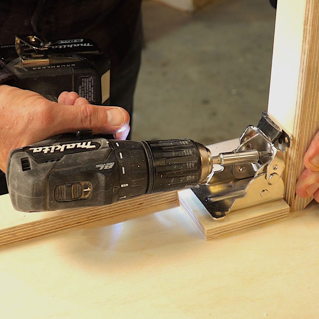 How to Build an Easy DIY Folding Table | Family Handyman