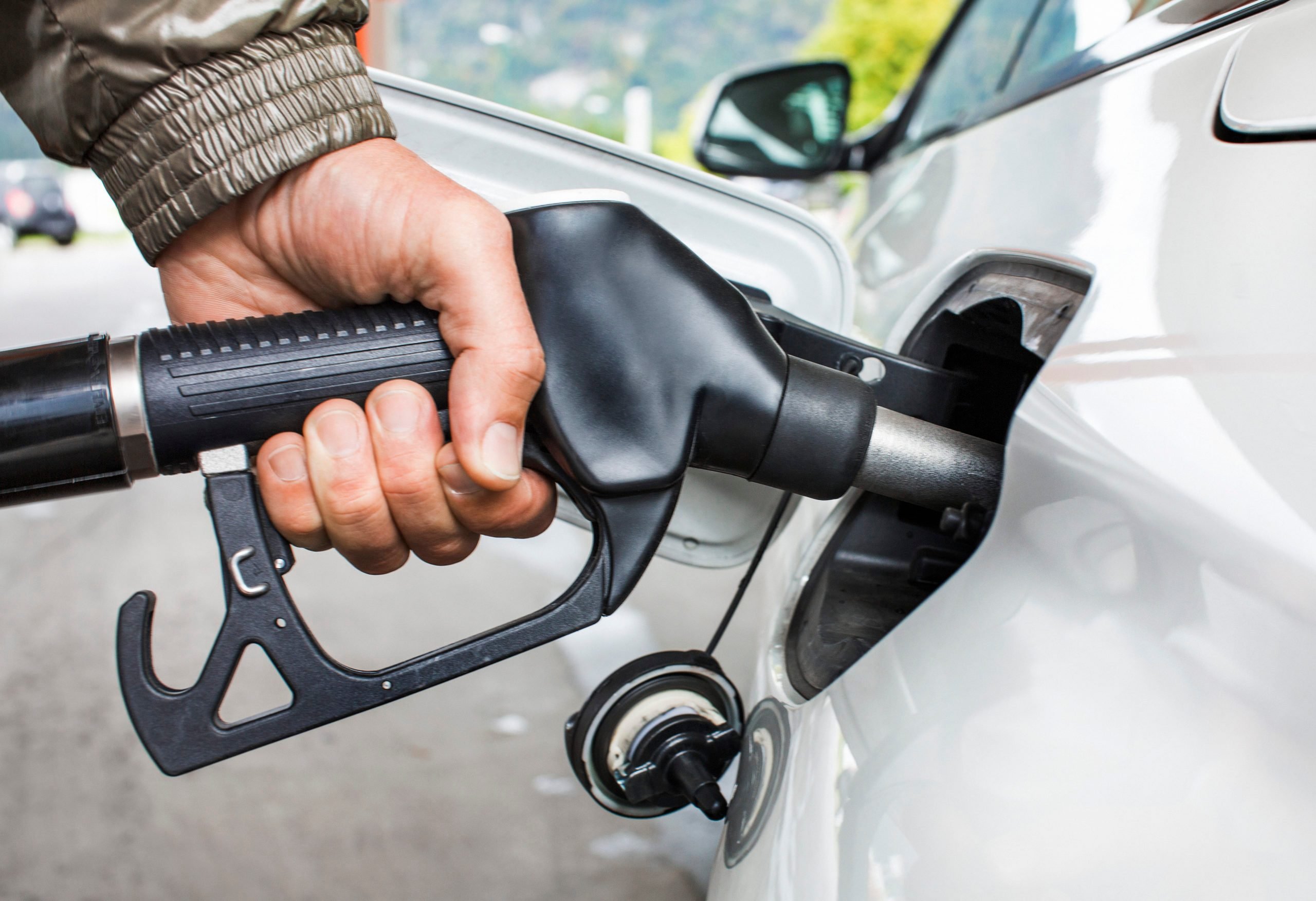 10 Easiest Ways To Find The Cheapest Gas In Your Area
