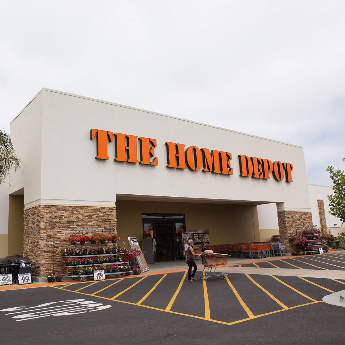 12 Useful Home Depot Shopping Tips