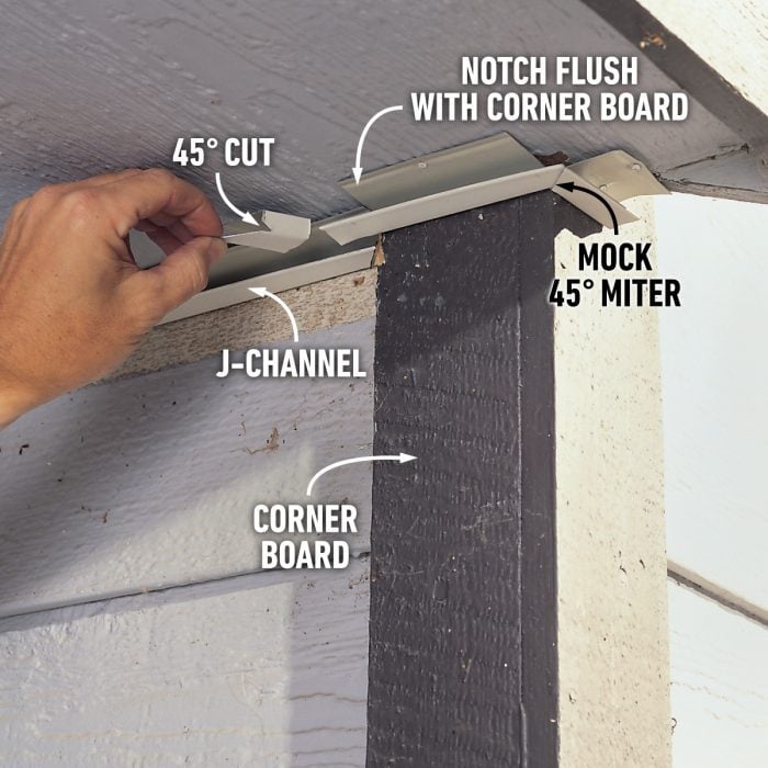 https://www.familyhandyman.com/wp-content/uploads/2021/02/FH00MAY_ALUMSF_06-How-to-Install-Aluminum-Soffits-That-are-Maintenance-Free-700x700.jpg