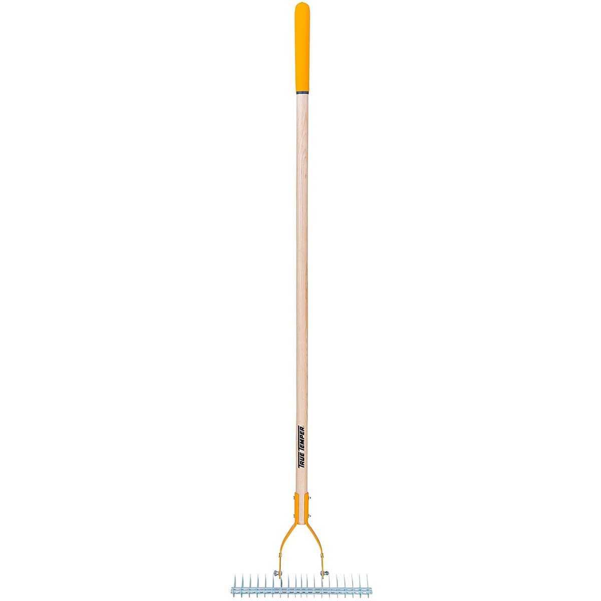 8 Lawn Dethatching Rakes and Tow-Behinds | The Family Handyman