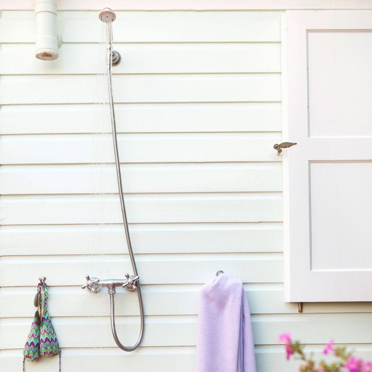 Homeowner's Guide to Outdoor Showers