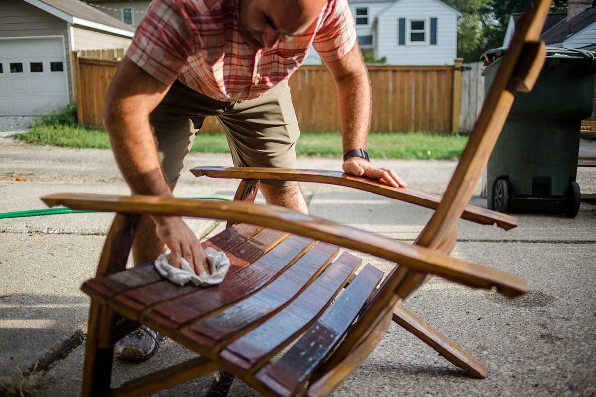 How to Clean Outdoor Furniture of All Kinds