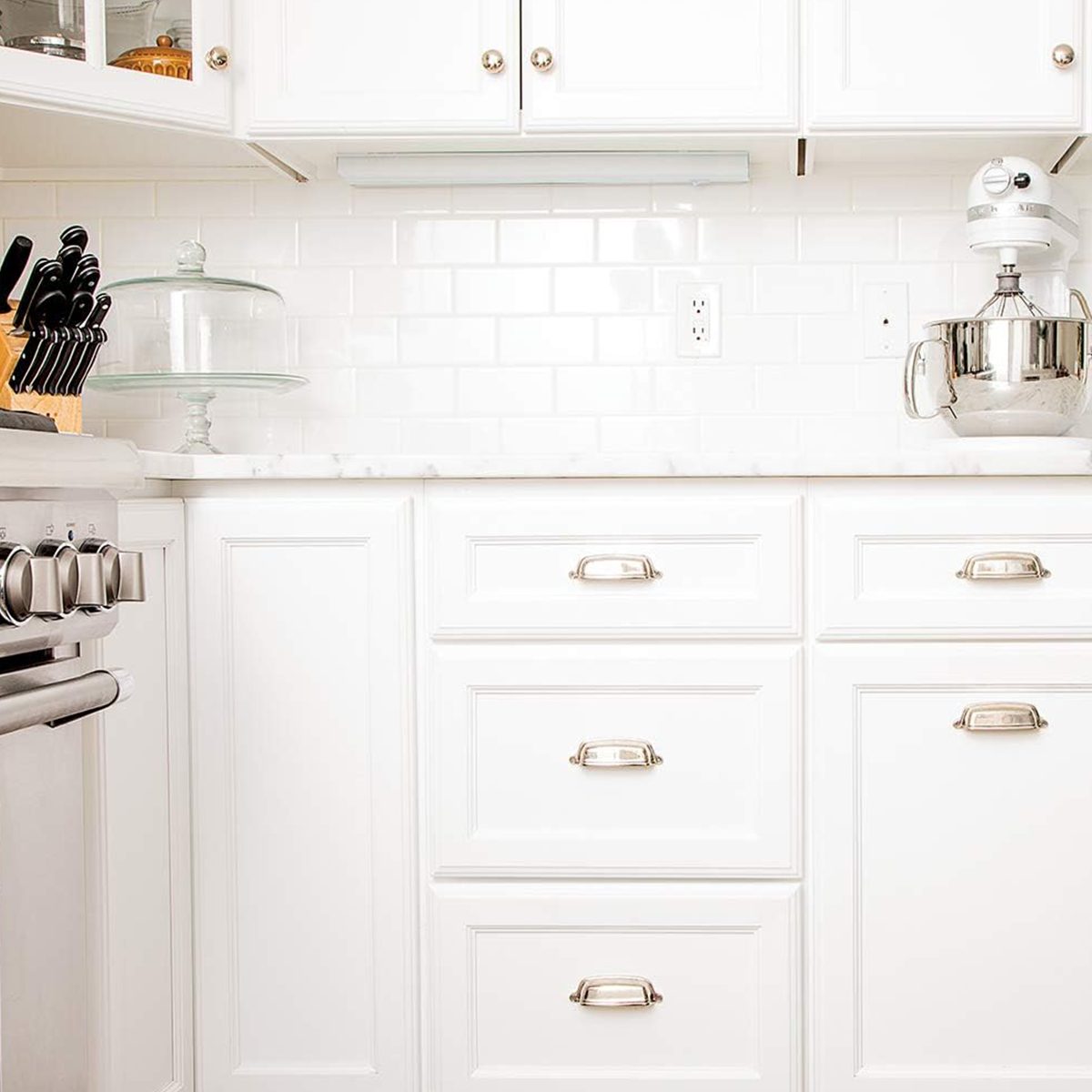 Best Paints for Kitchen Cabinets and Types to Revamp Your Space
