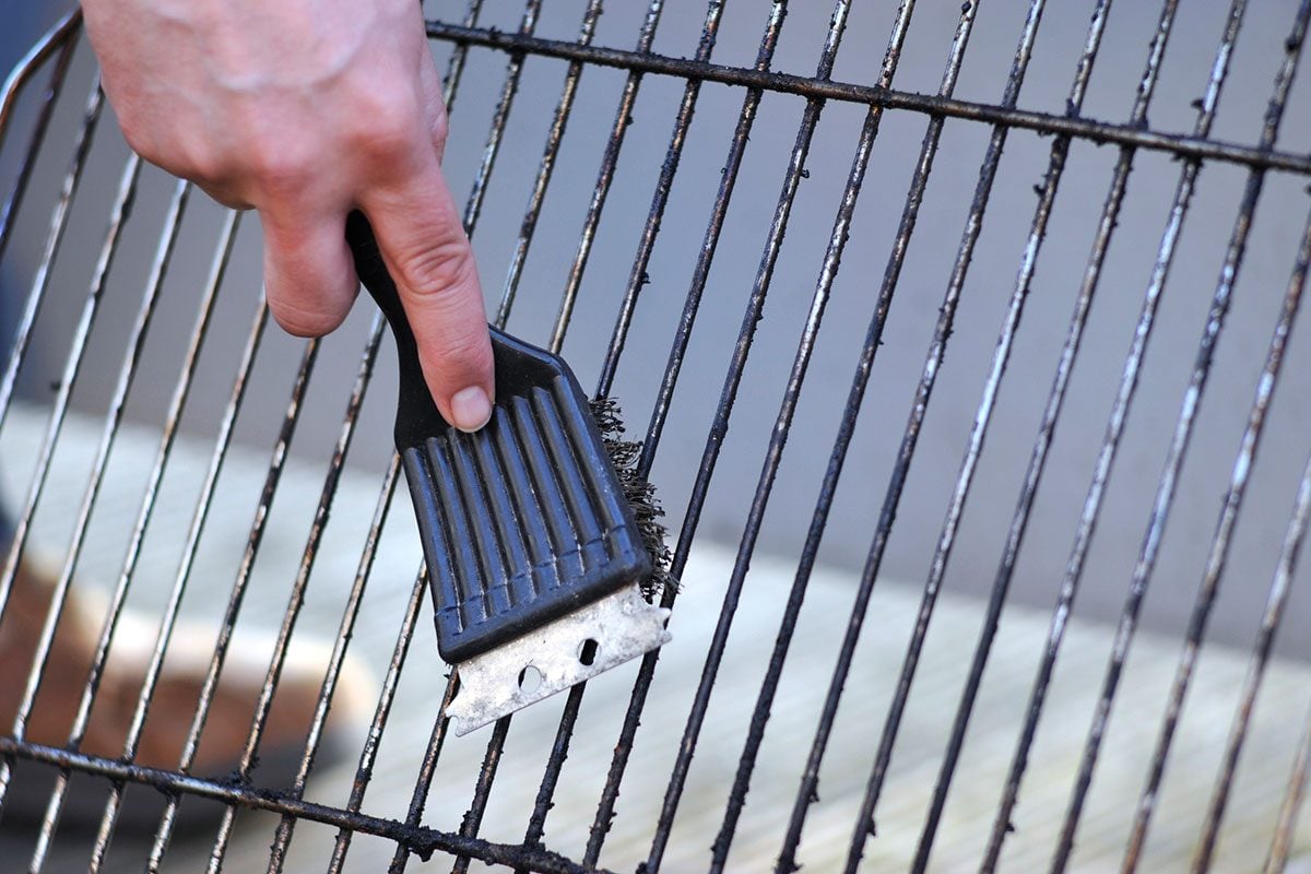 How to Deep Clean a Grill