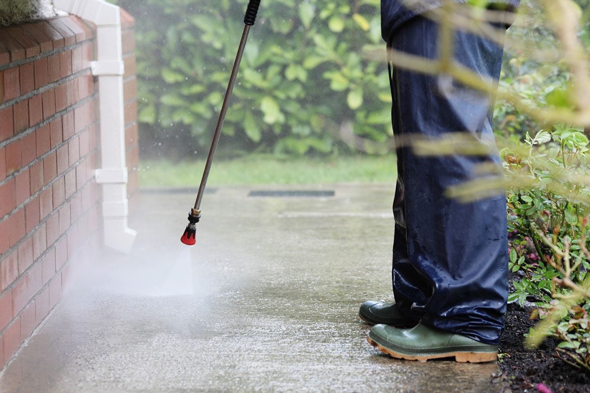 6 Common Mistakes Made When Pressure Washing