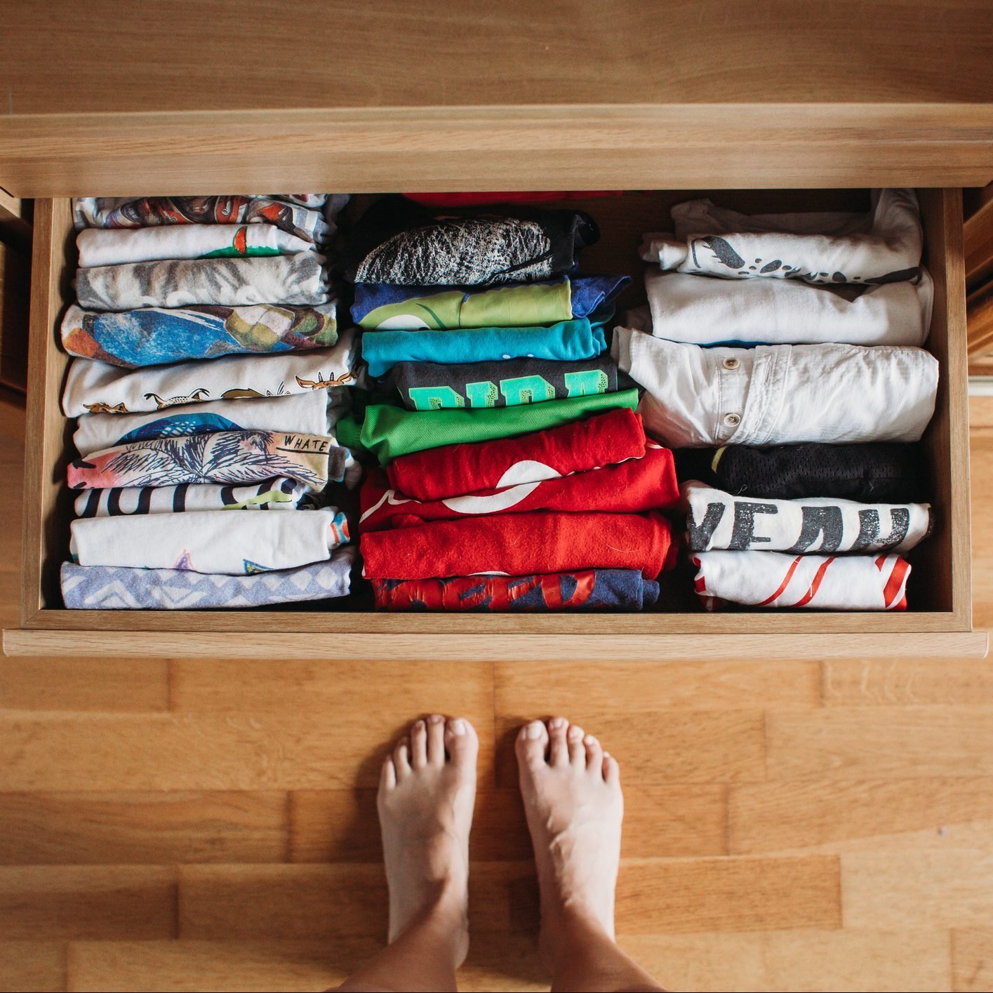 Clothing Storage Solutions: Maximize Drawer Space