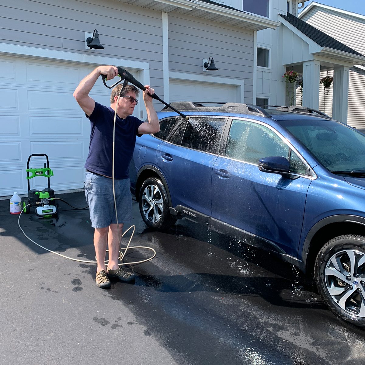 A Full Guide to Car Pressure Washing
