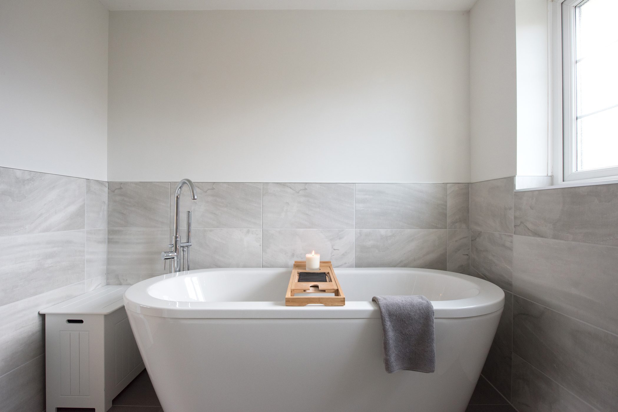 8 Types of Bathtubs: How to Choose the Right One