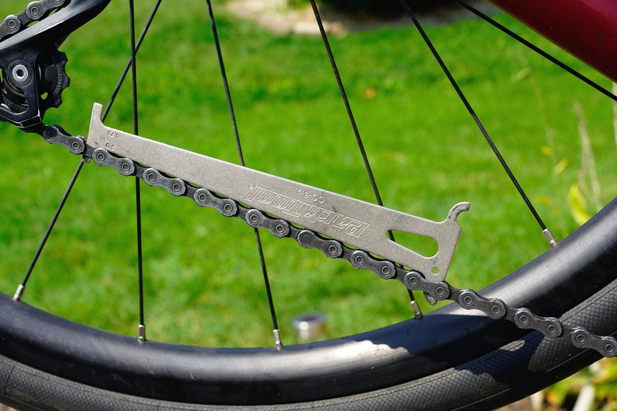 fixing bicycle chain