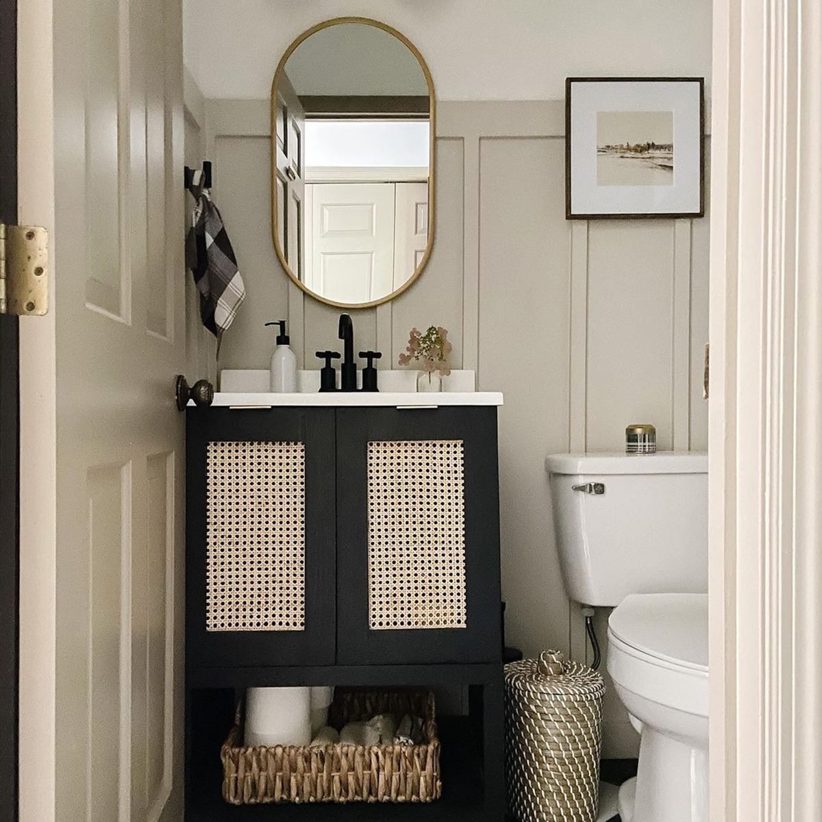 HALF BATHROOM REVEAL  ONE ROOM AT A TIME - Decorate with Tip and More