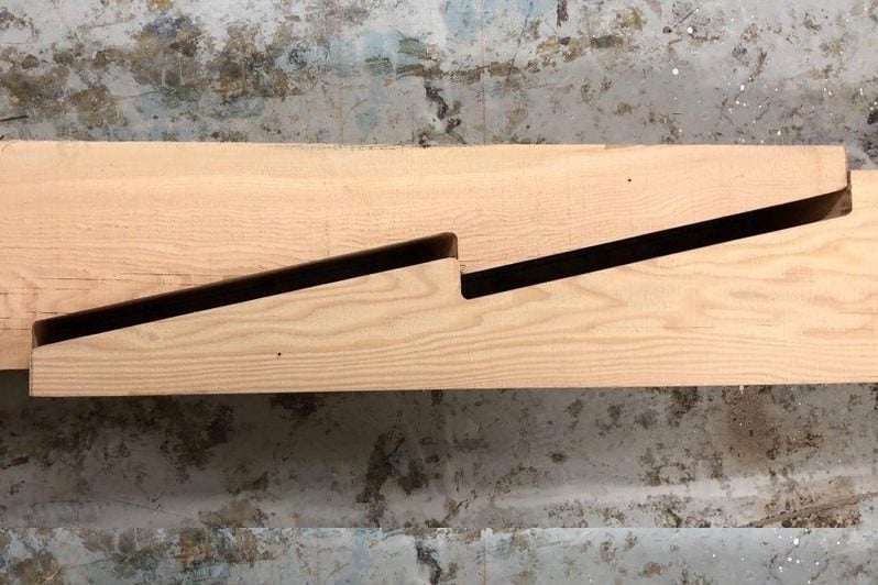 Invisible Shelf Pins - Woodworkers Guild of America