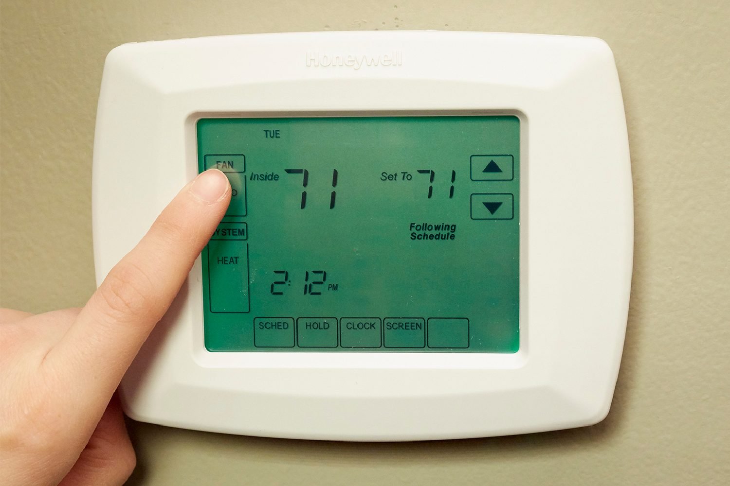 22 Simple Heating and Air Conditioning Fixes