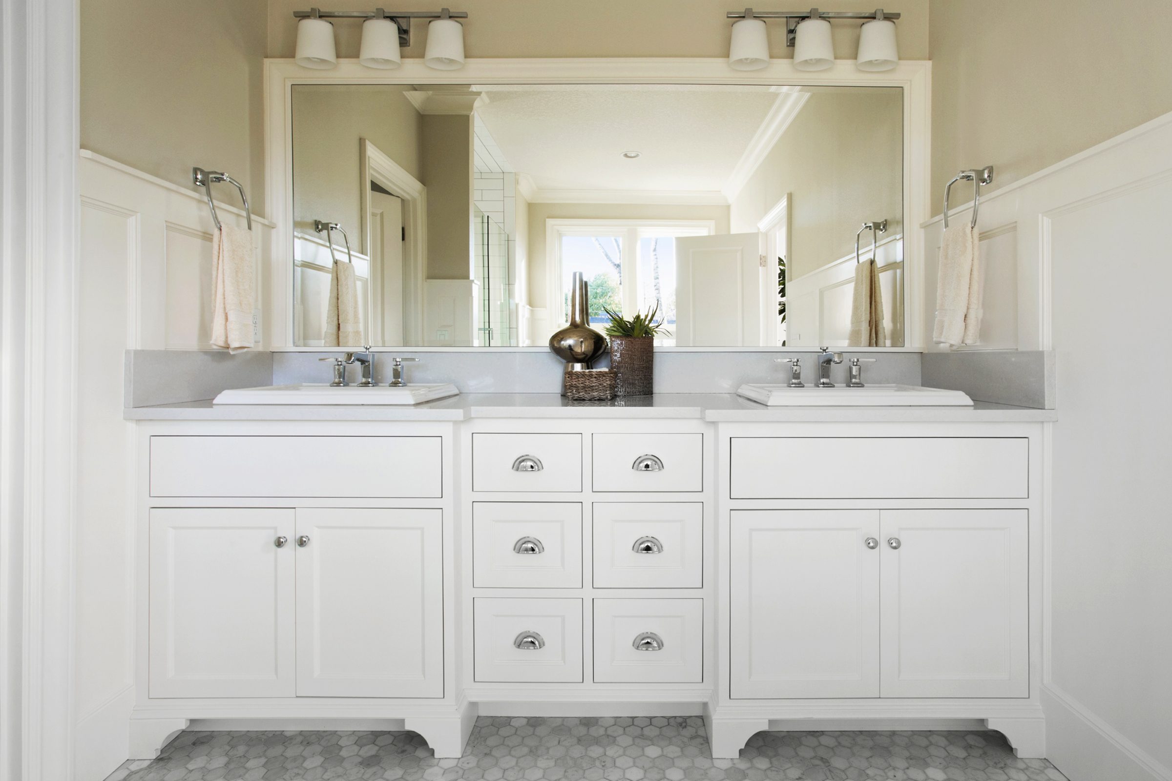 25 DIY Bathroom Vanity Ideas Perfect for Storage