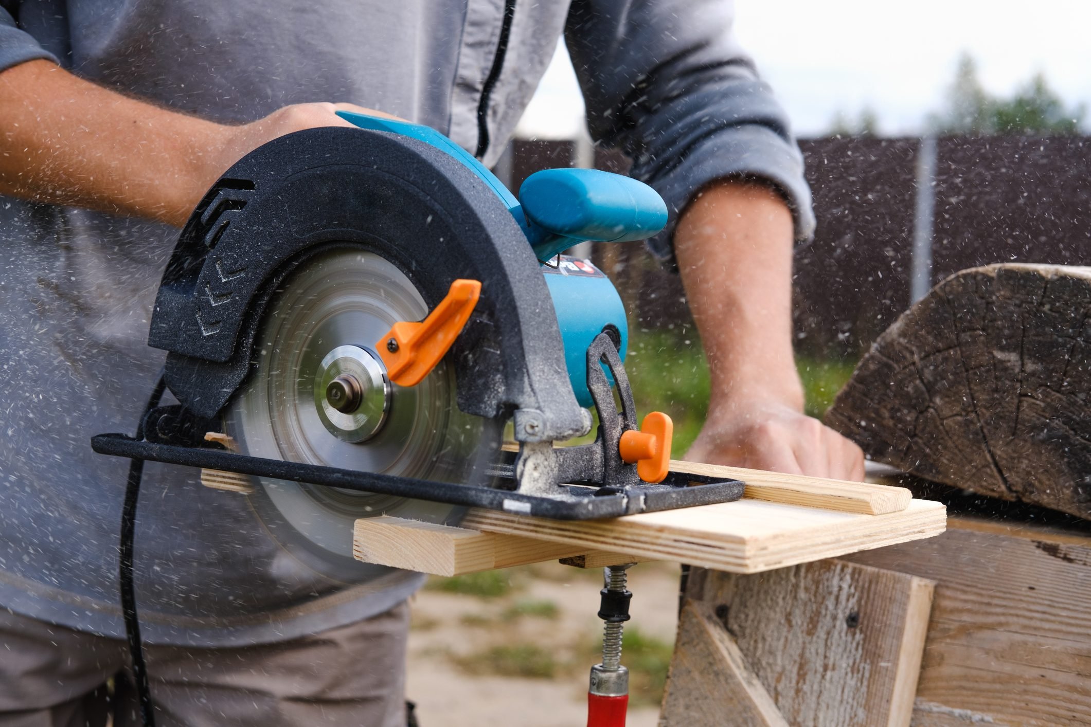 Buyer's Guide To Circular Saws