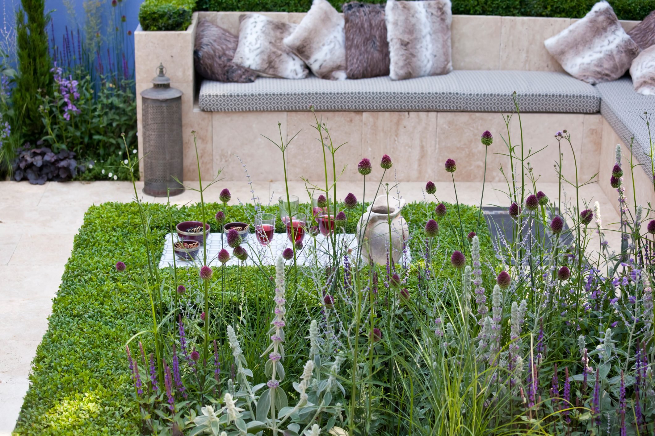 18 Unusual Gardens Ideas To Consider