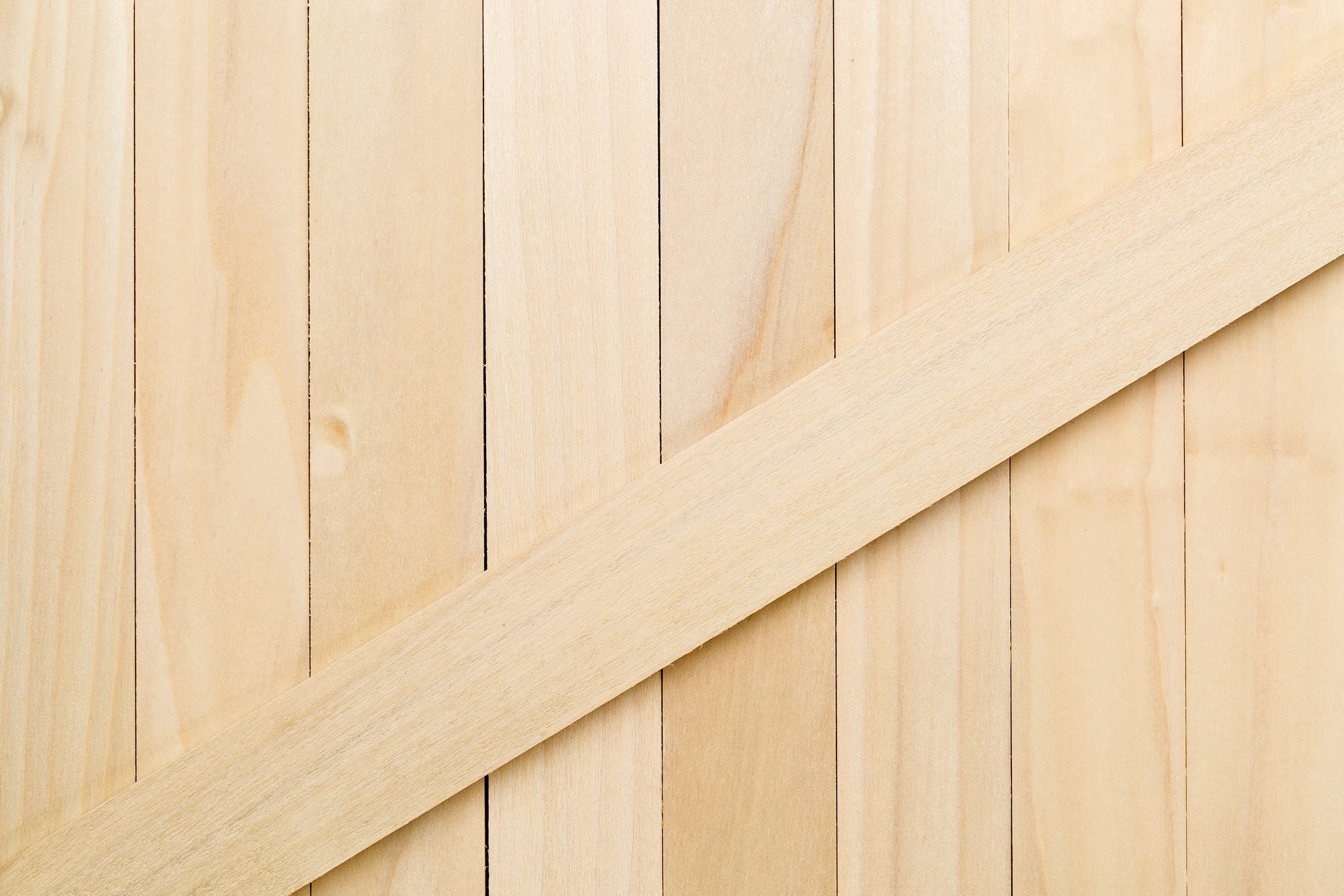 What To Know About Poplar Wood