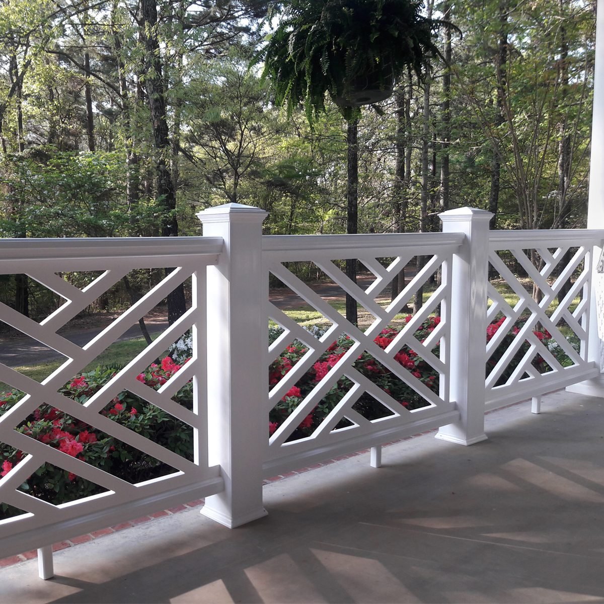 Modern Porch Railing Designs to Elevate Your Outdoor Space with Style