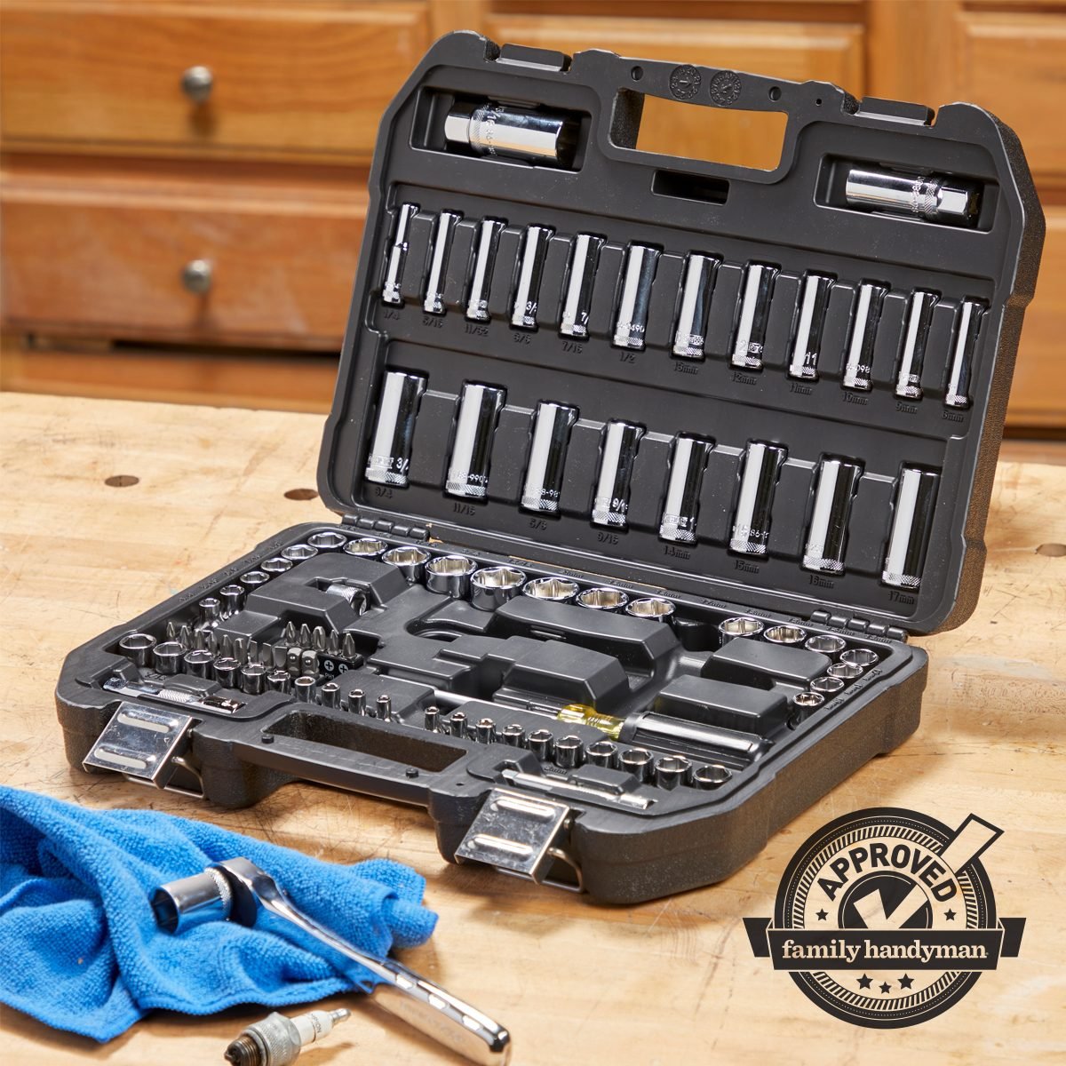 Upgrade Your Garage with the DeWalt Socket Wrench Set: We Approve!