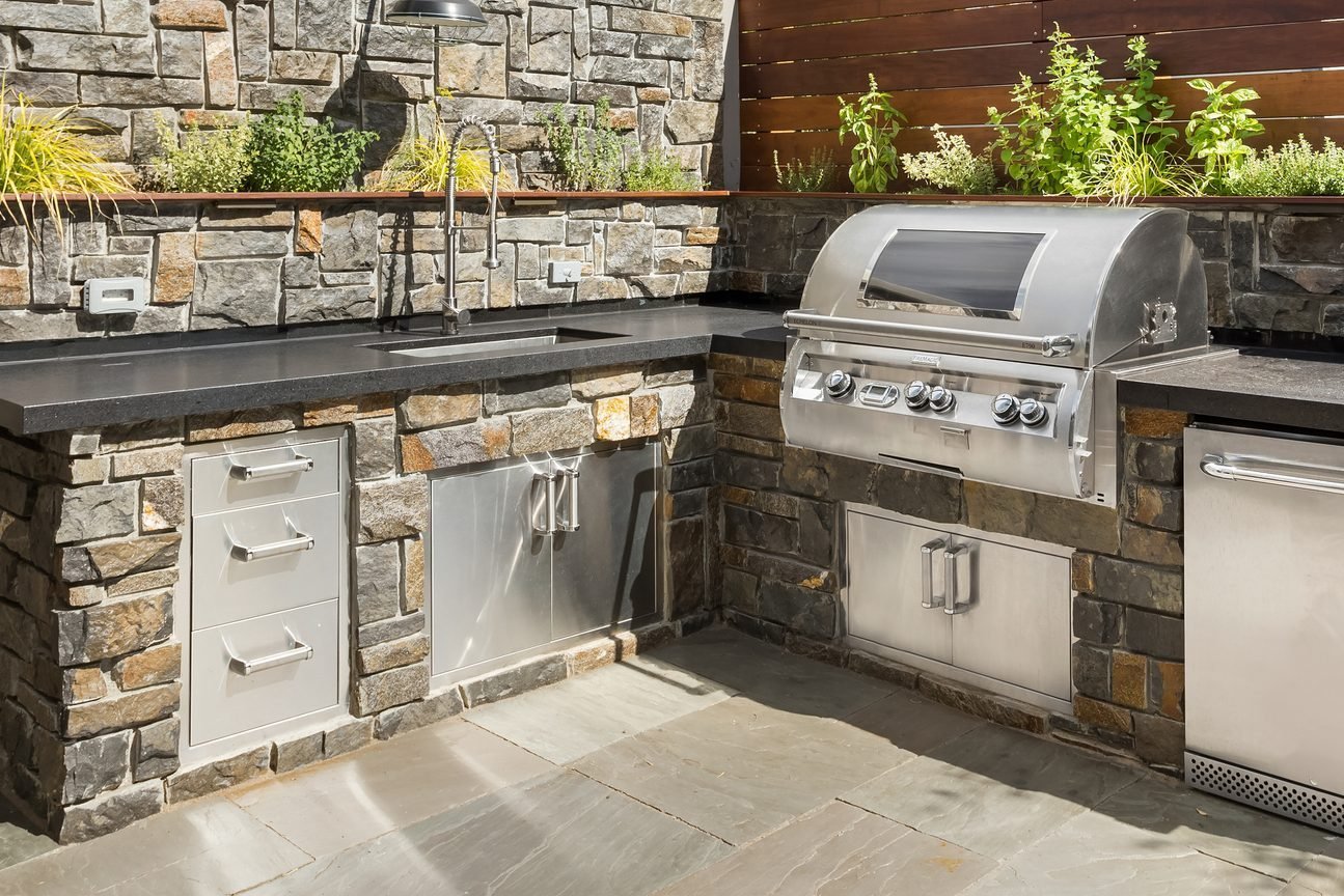 How To Choose an Outdoor Kitchen Sink