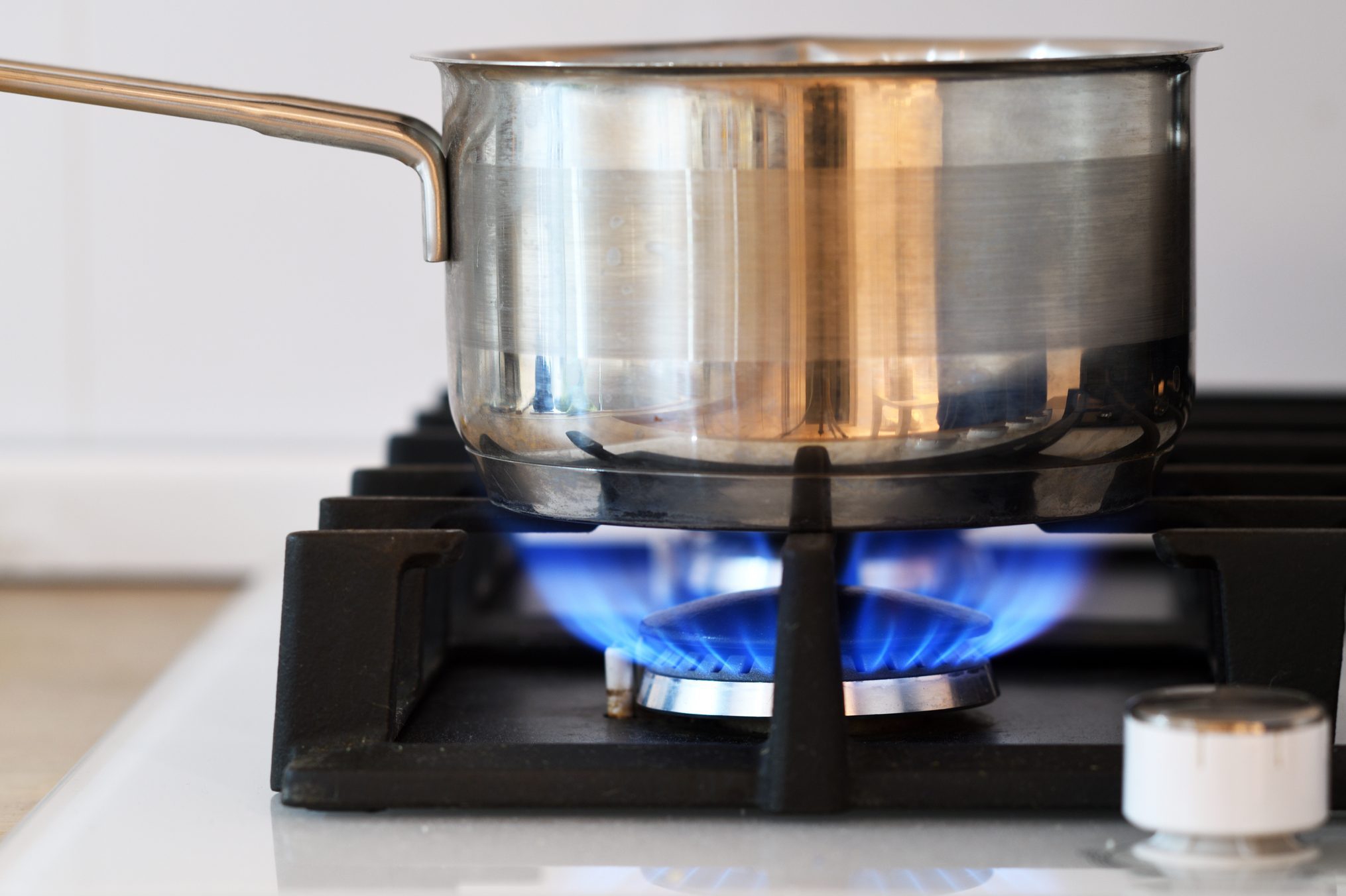 How To Fix a Gas Stove That Won't Light