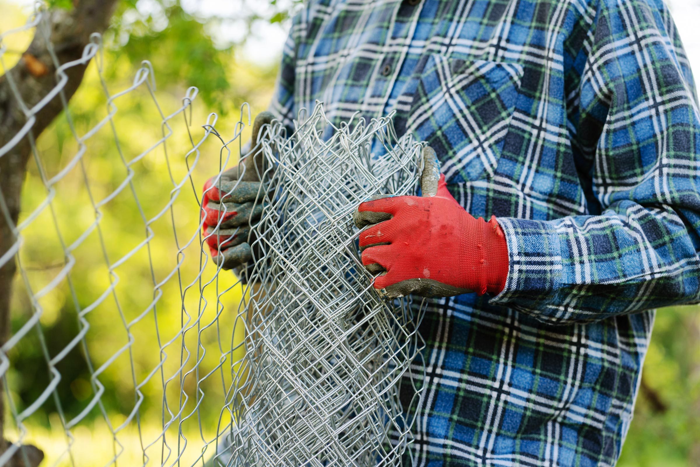 Tips for Installing a Chain Link Fence