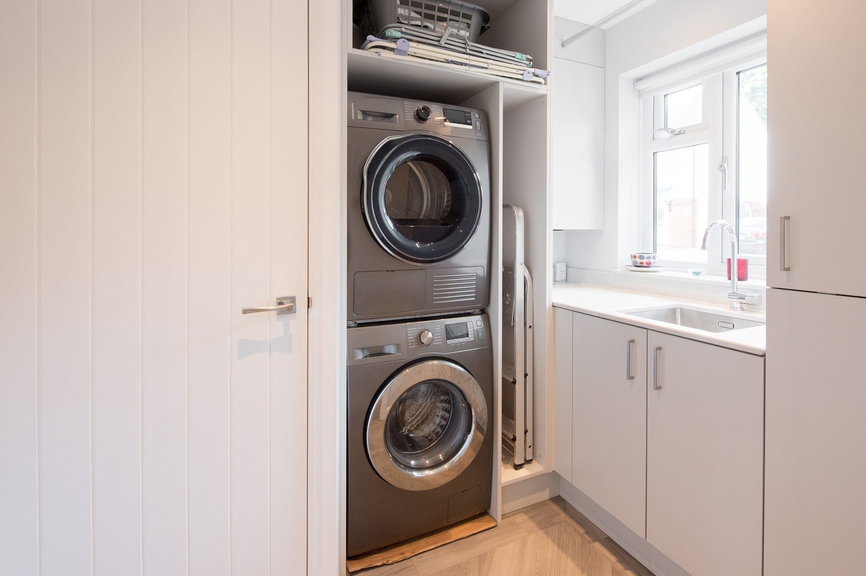 Is It Better To Stack A Washer And Dryer Or Leave Them Side By Side 