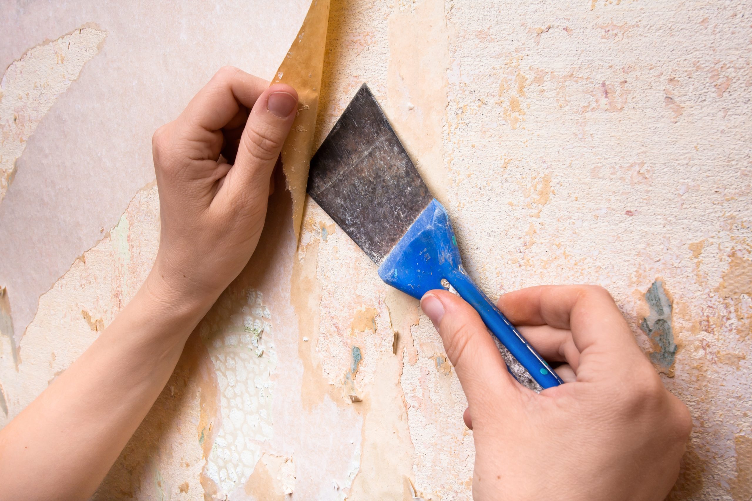 9 Tips for Removing Wallpaper