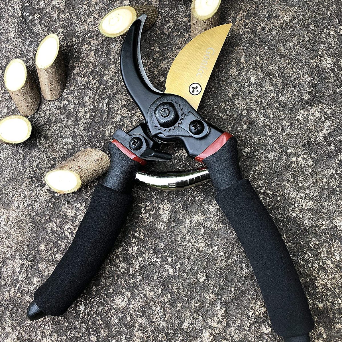 The Only Pair Of Garden Pruners You'll Ever Need
