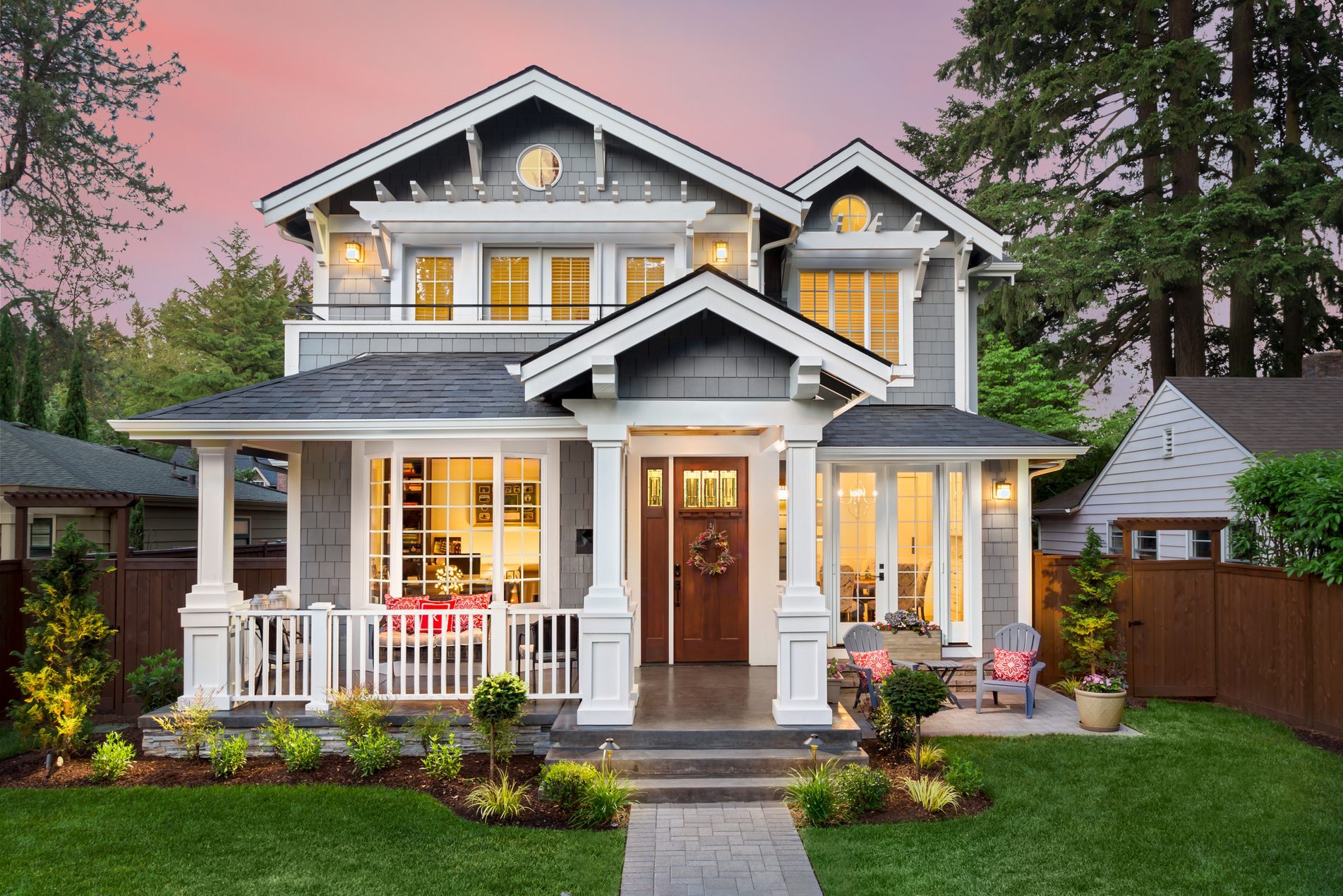 9 of the Most Popular Home Siding Colors