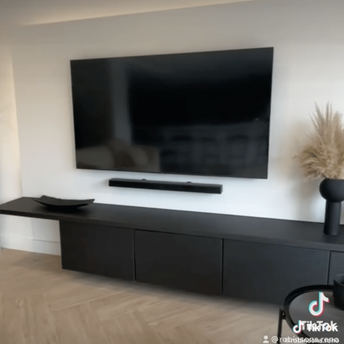flat screen tv on wall ideas
