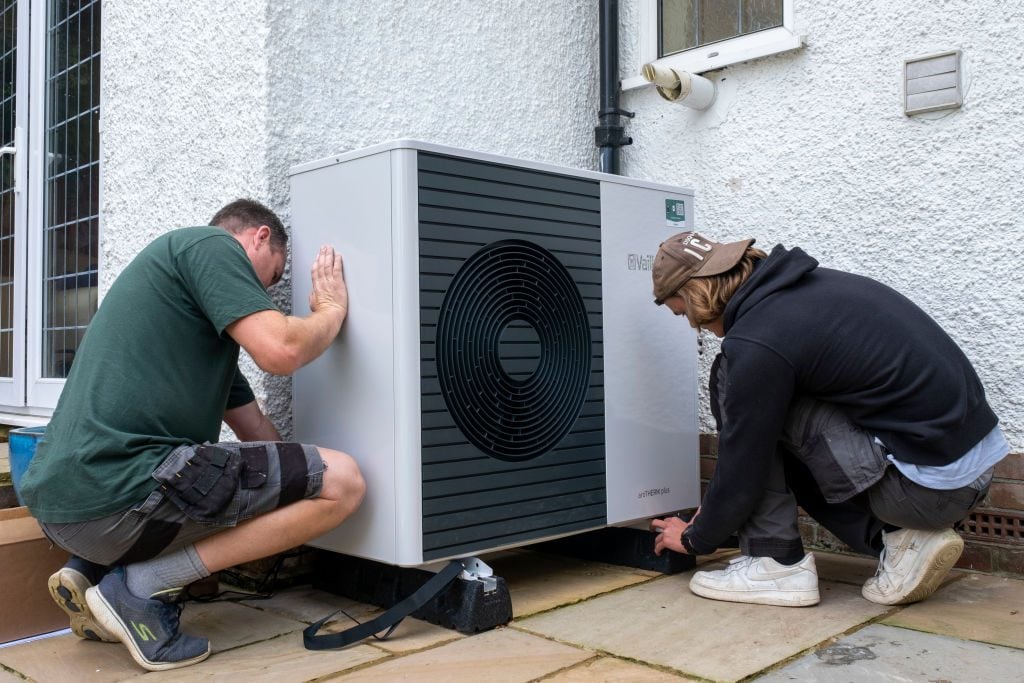 How To Buy a Heat Pump in 2024