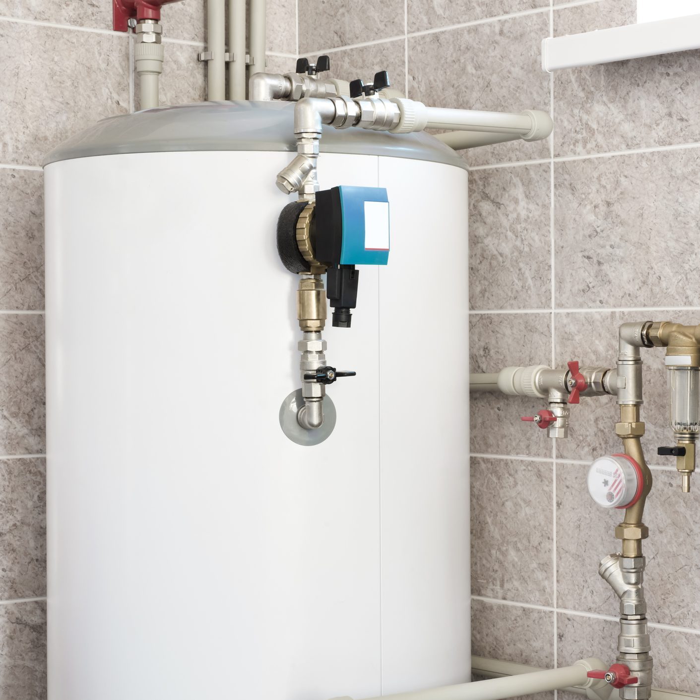 What is the Life Expectancy of a Hot Water Tank?