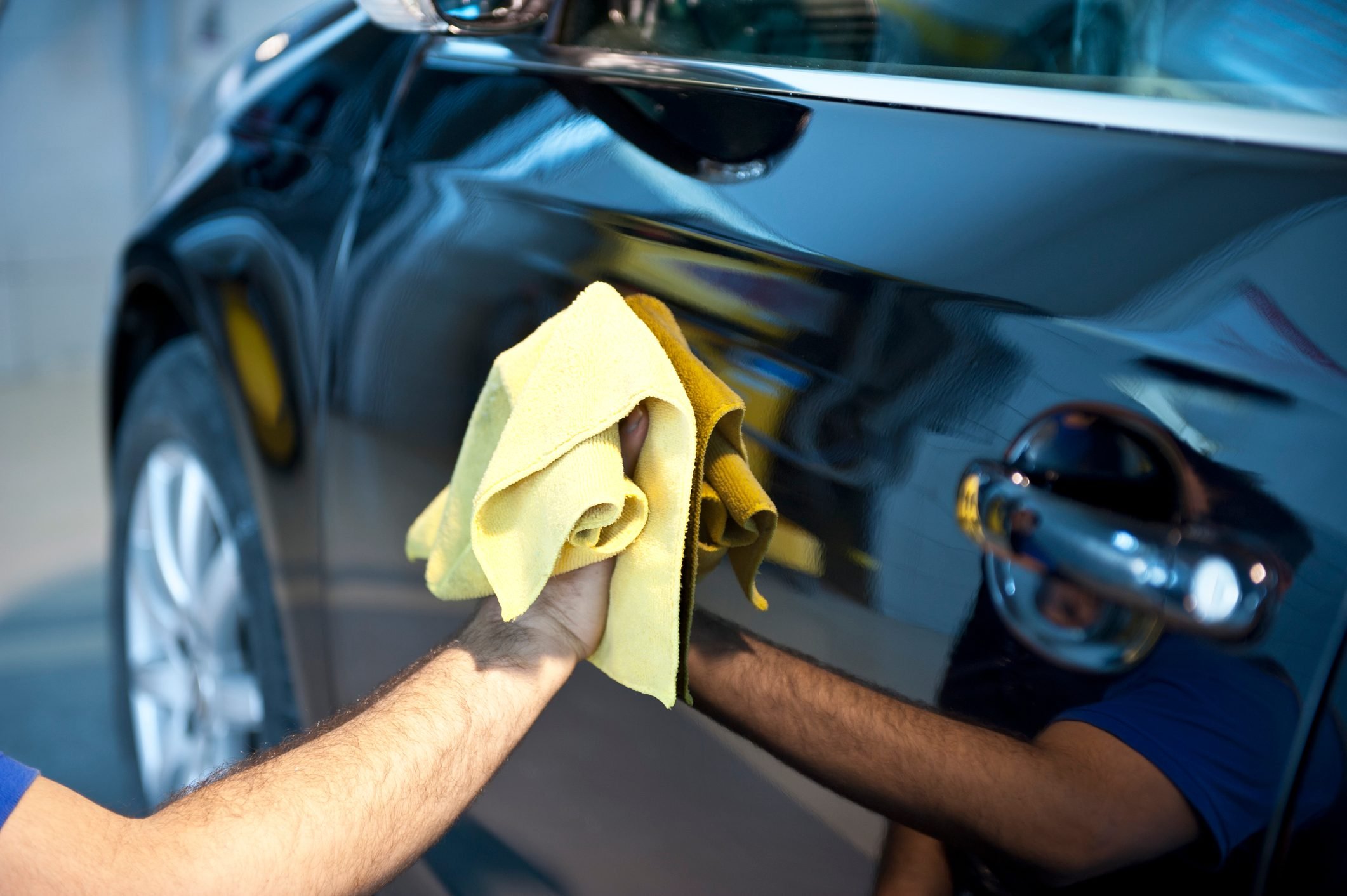 Professional Car Detailer At Work High-Res Stock Photo - Getty Images