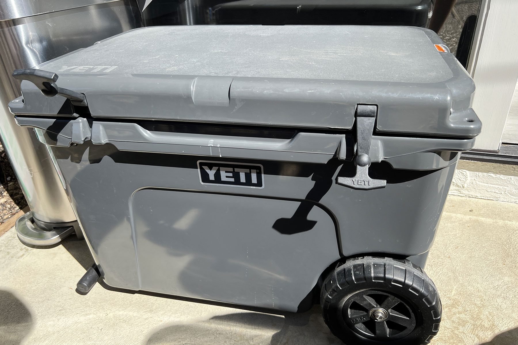 Yeti Top Question! I buying buying a replacement too magnetic