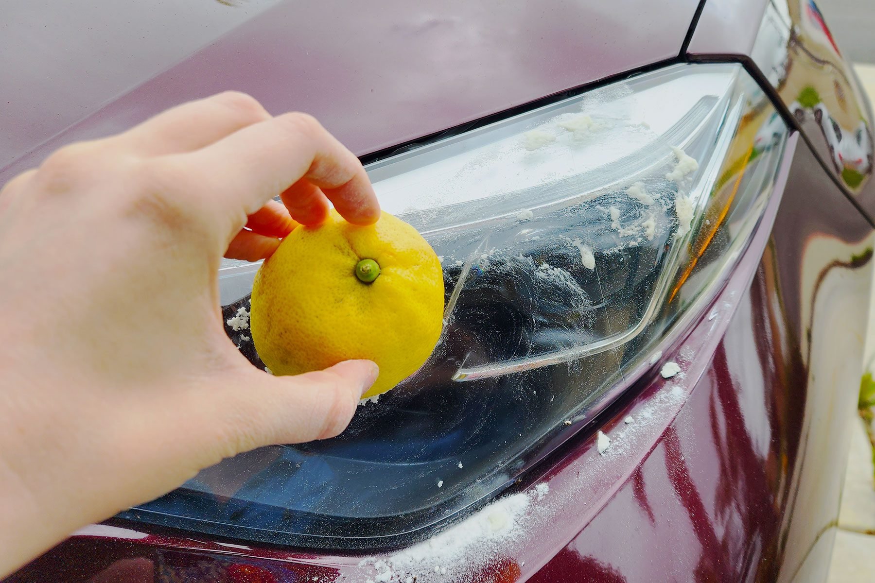Should You Clean Your Headlights with Lemon and Baking Soda?