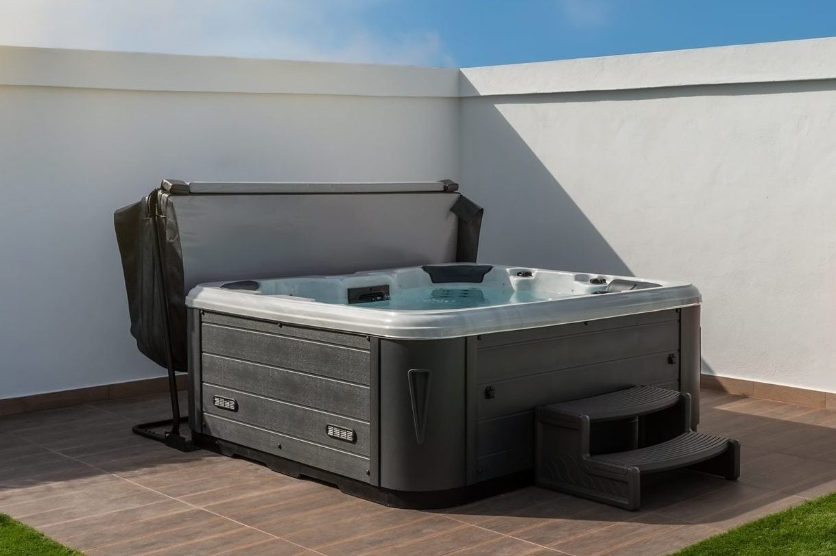 How To Move a Hot Tub