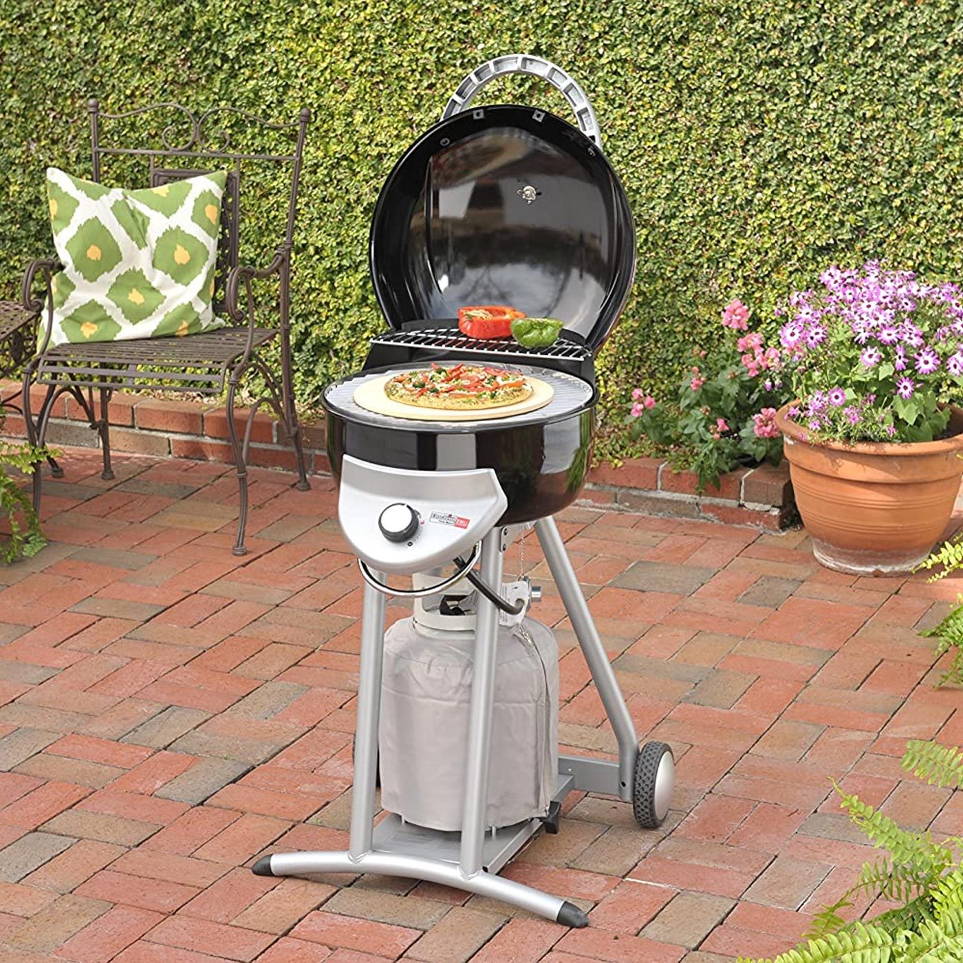 5 Best Propane Grills to Rule Your Backyard BBQs