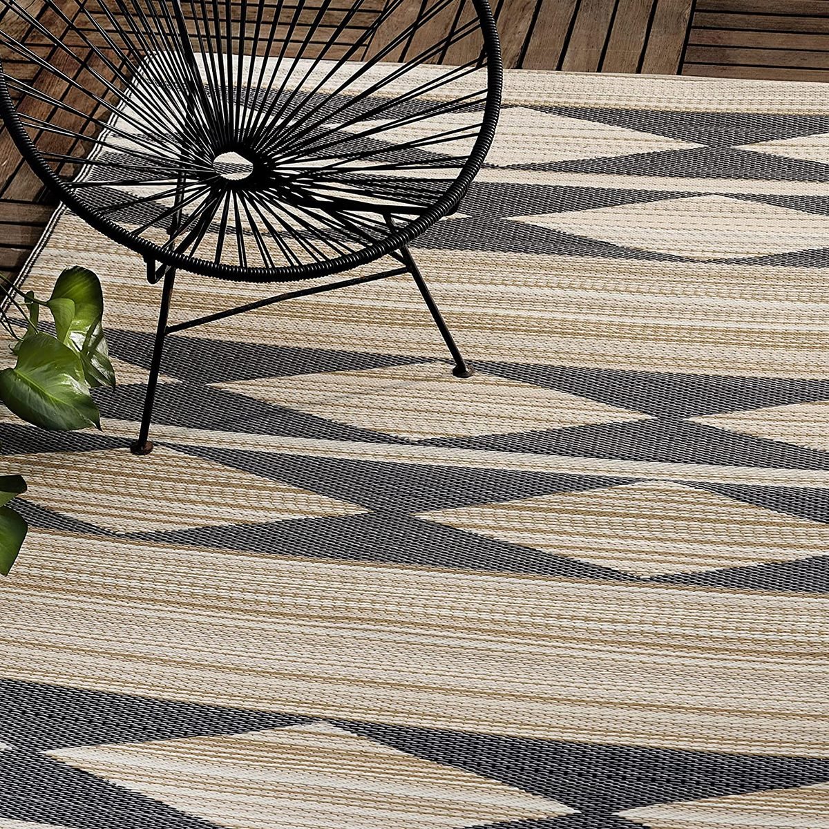 13 Amazon Outdoor Rugs That Bring Your Patio to Life