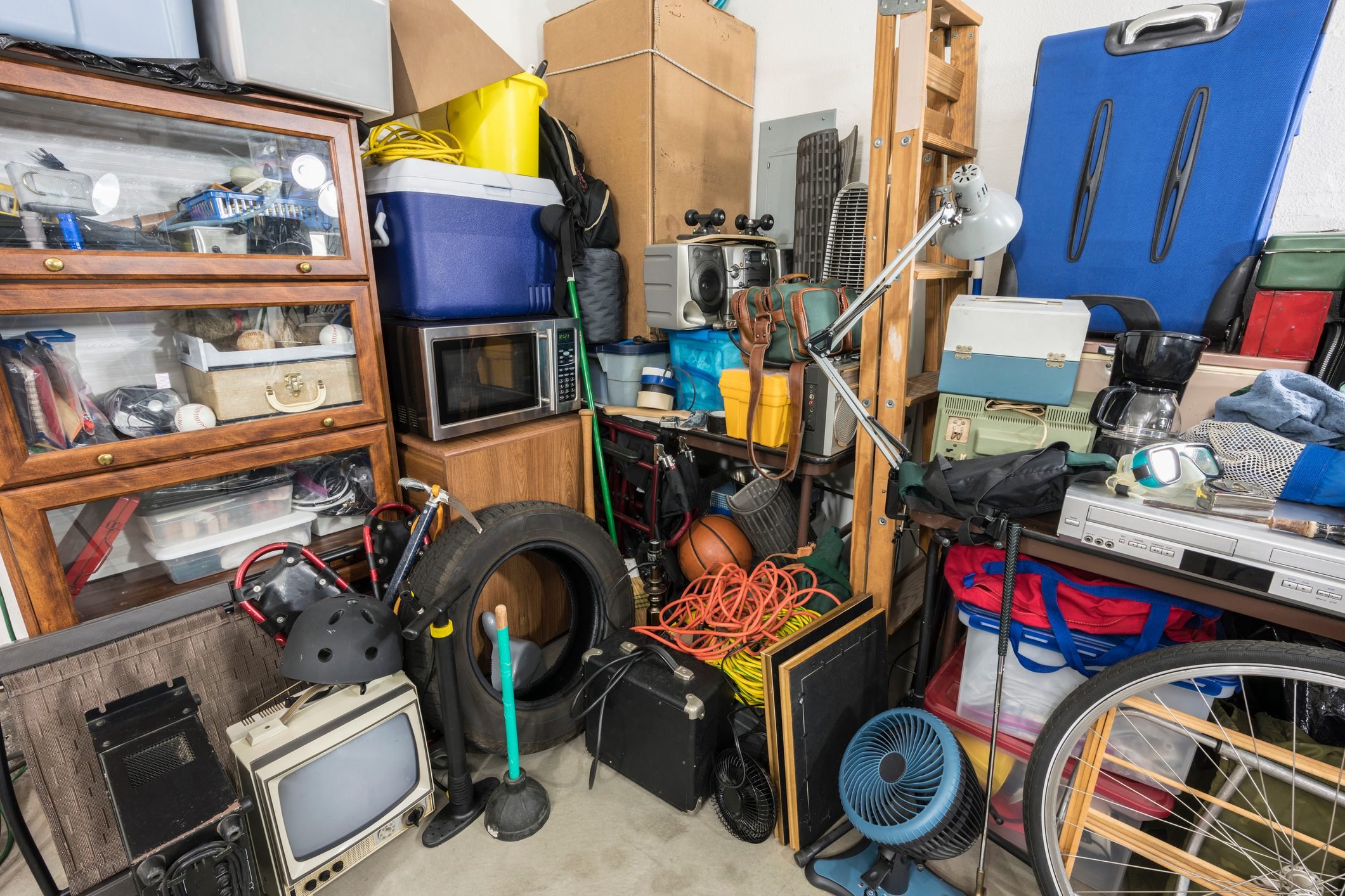 8 Decluttering Tips for Hoarders