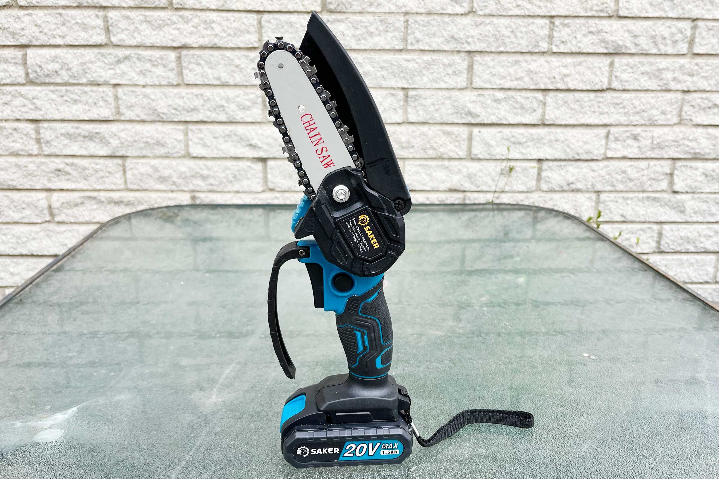 Saker multifunction mini chainsaw review - punches above its weight class -  The Gadgeteer