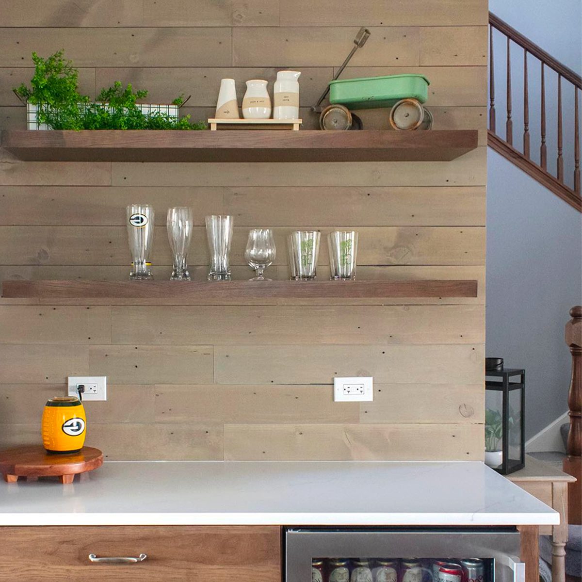 10 Reclaimed Wood Wall Ideas