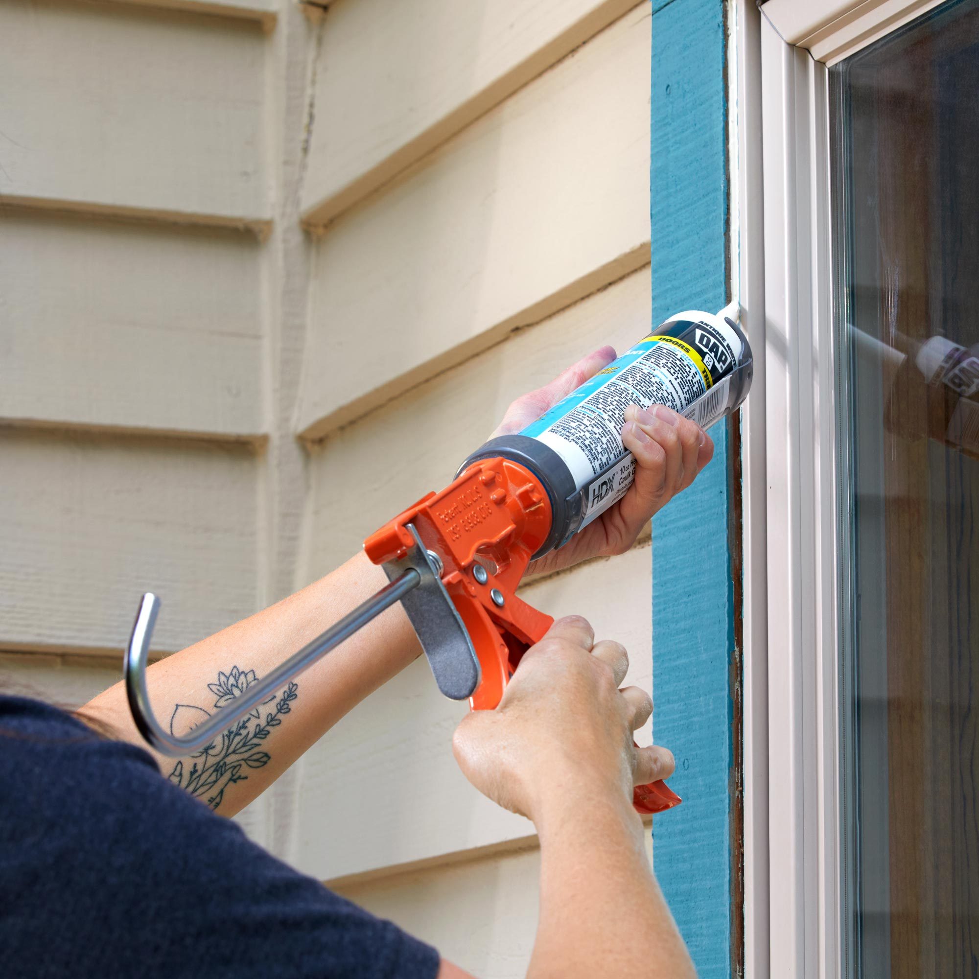 How to Caulk Windows