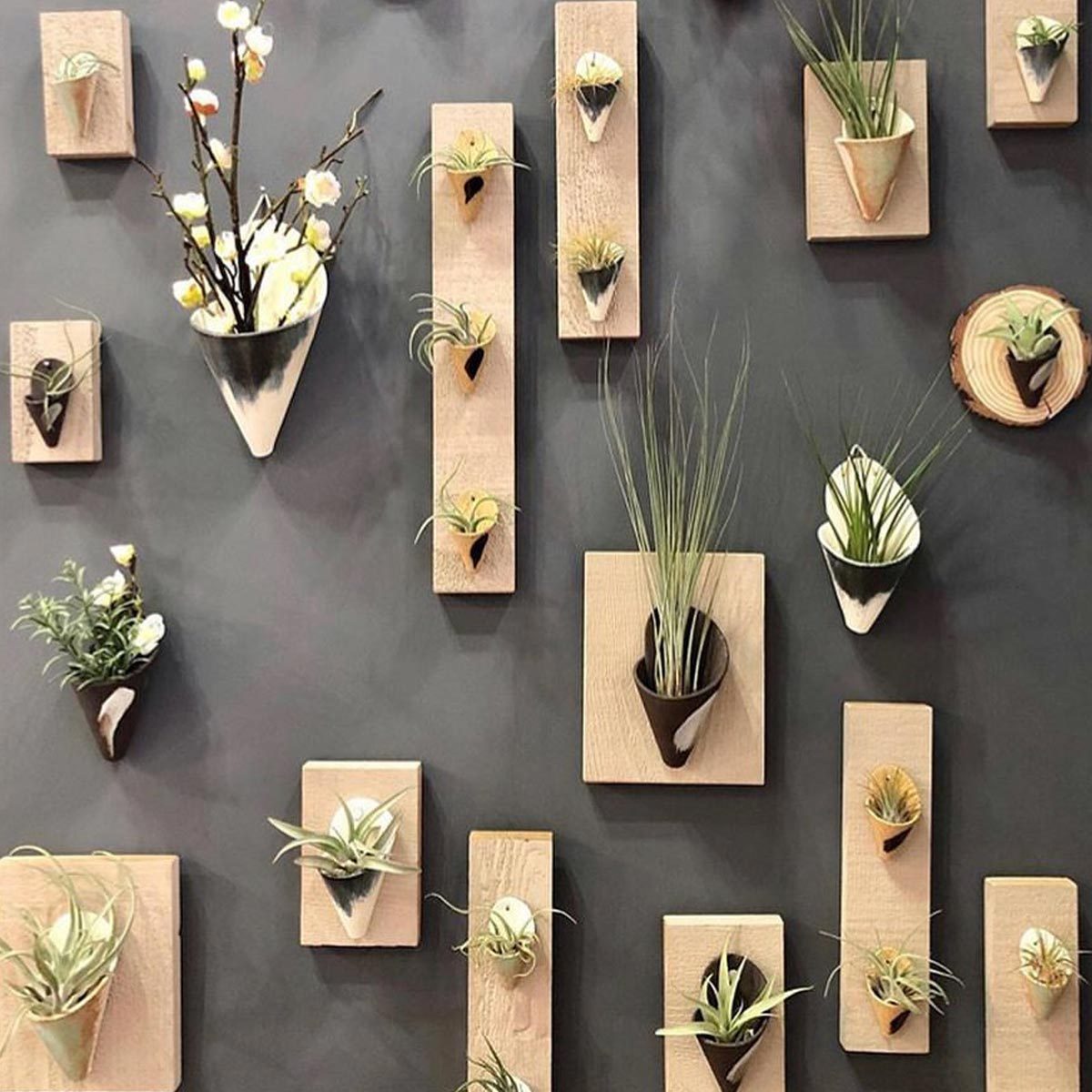 10 DIY Wall Art Projects For The Outdoors