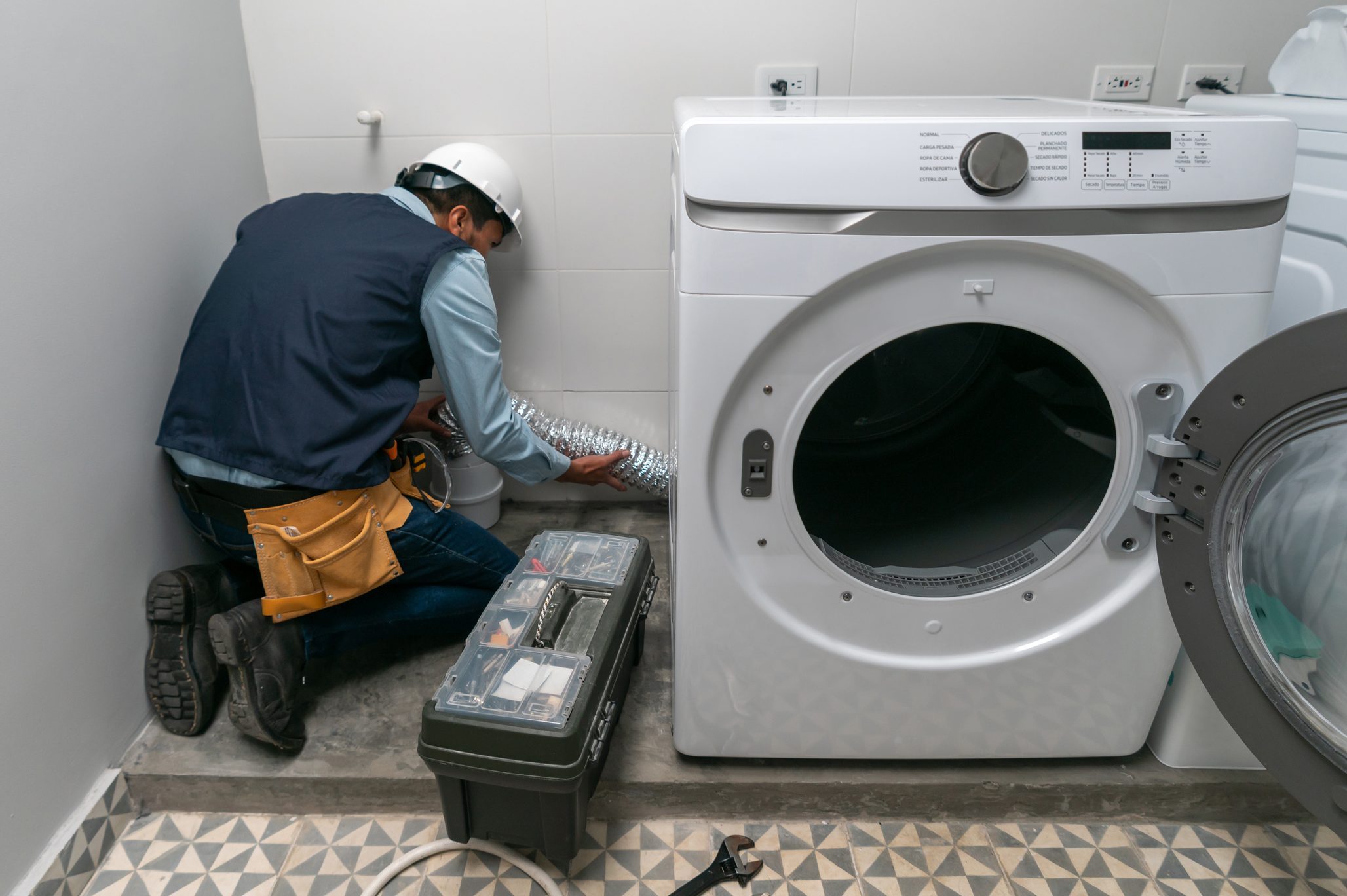 How to Build a High-Tech Laundry Room - Mansion Global