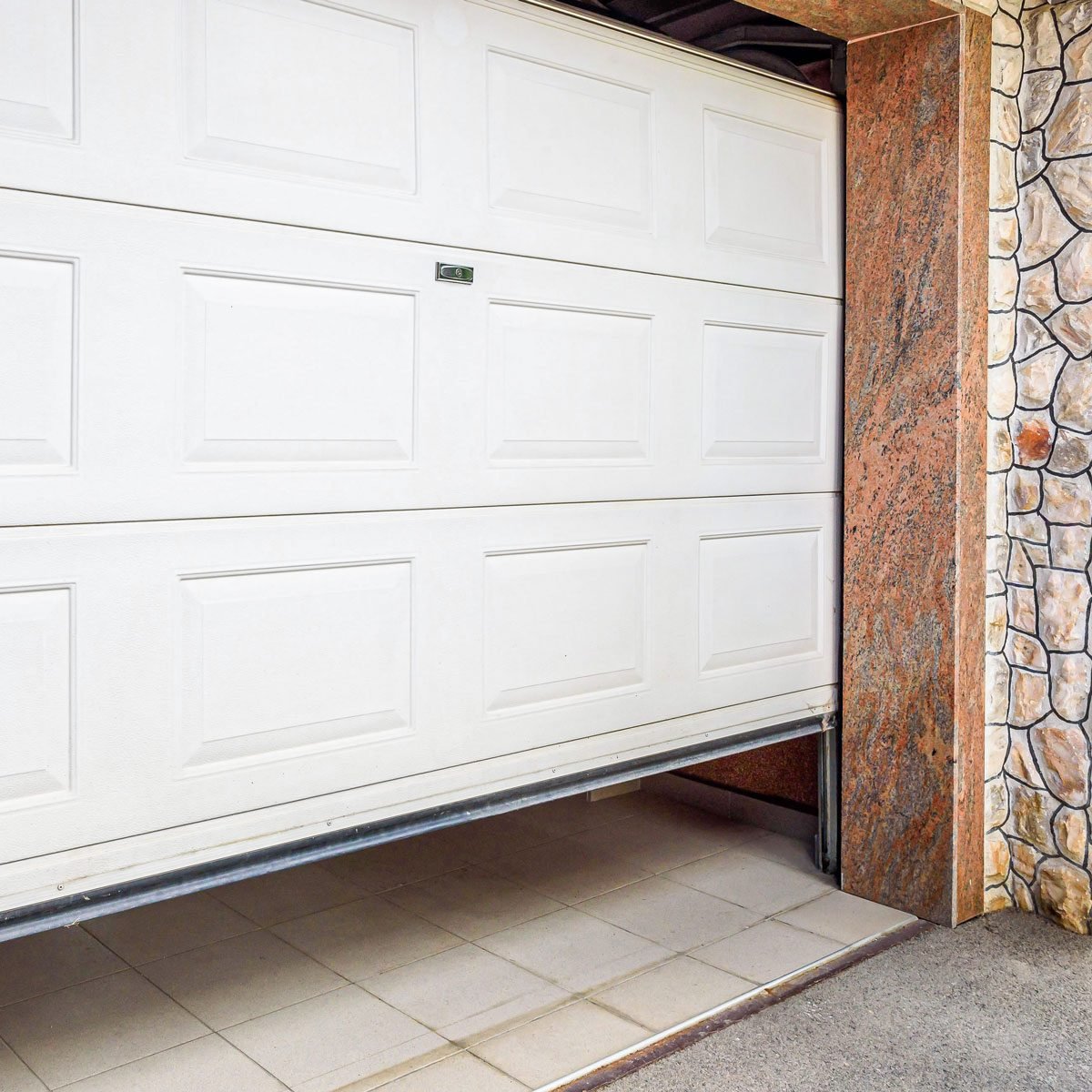 What To Do If Your Garage Door Opens By Itself