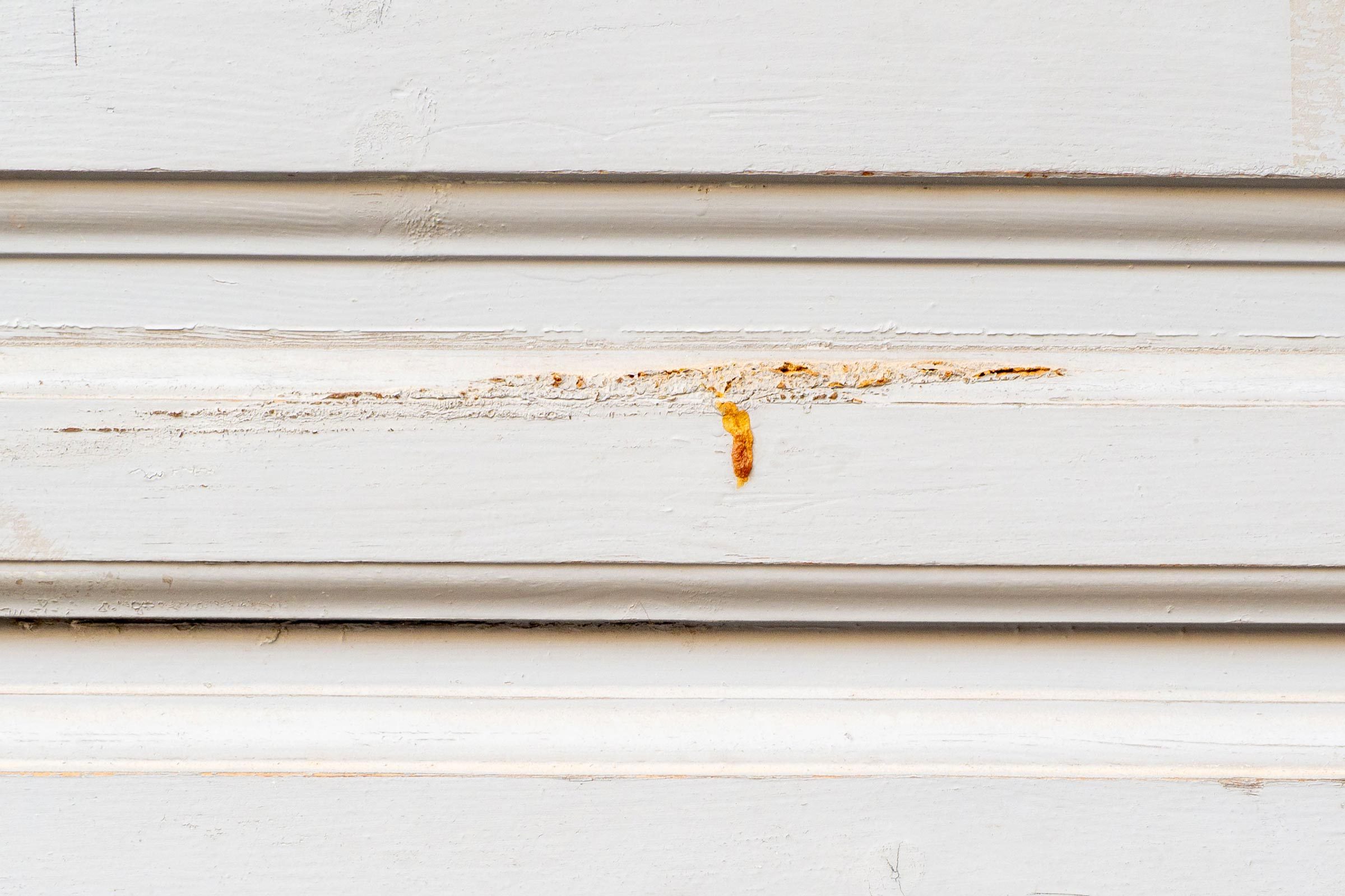 How To Properly Treat Garage Door Rust