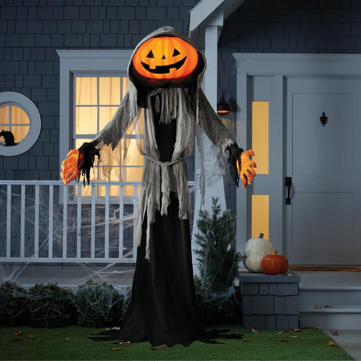 Sorry, Giant Skeleton, THIS Is the Year's Hottest Halloween Decoration