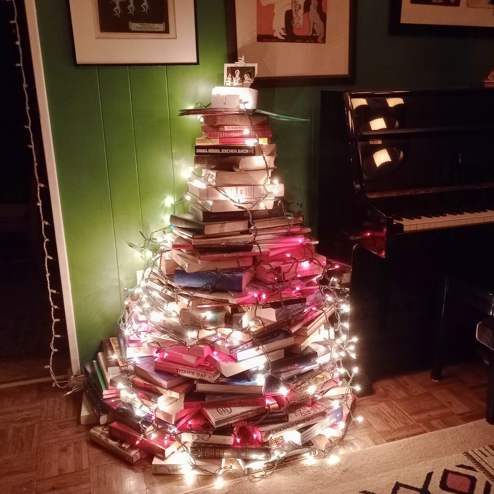 How To Make a Book Christmas Tree