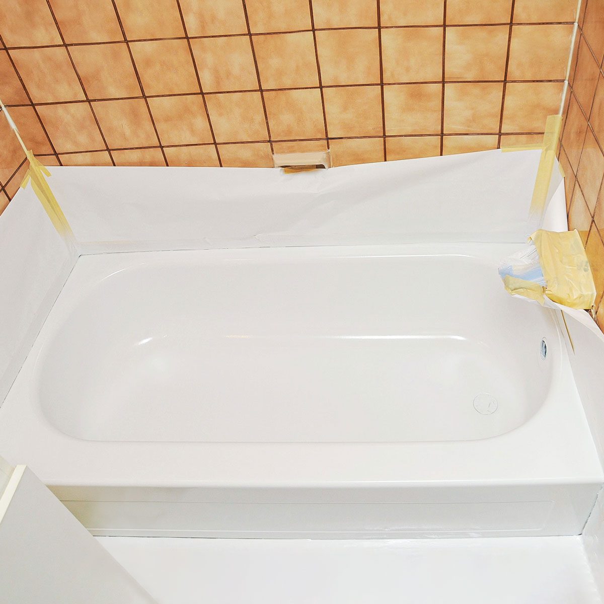What To Know About Reglazing a Tub